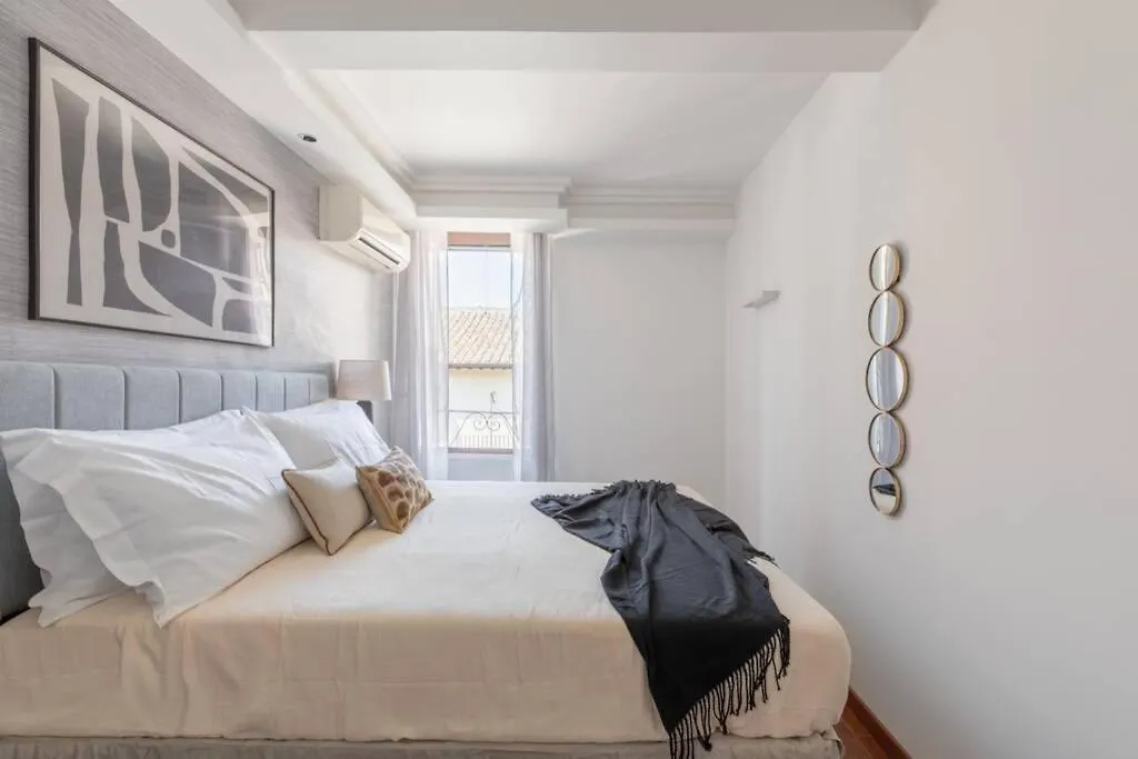 רומא Iflat Light Apartment Near The Colosseum איטליה